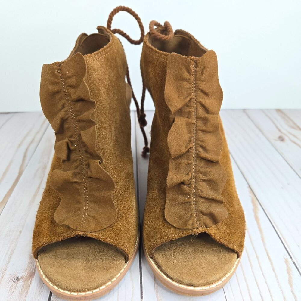 TOMS Elba Suede Ruffle Peep Toe Booties Brown Women’s Size 8.5